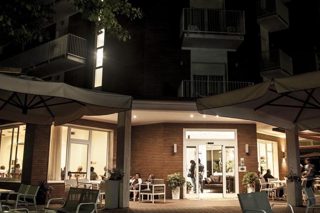 Hotel Orsa Maggiore Milano Marittima Eksteriør bilde